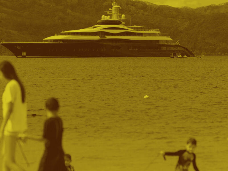 yacht